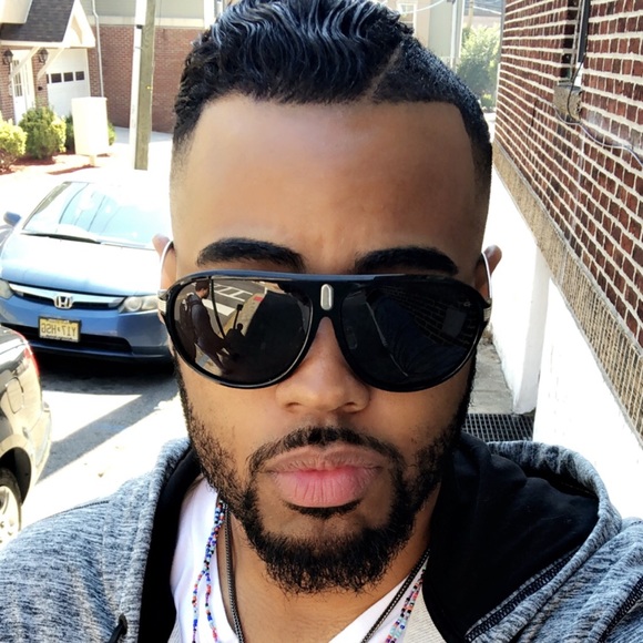 Meet your Posher, Joshua - Picture 1 of 1